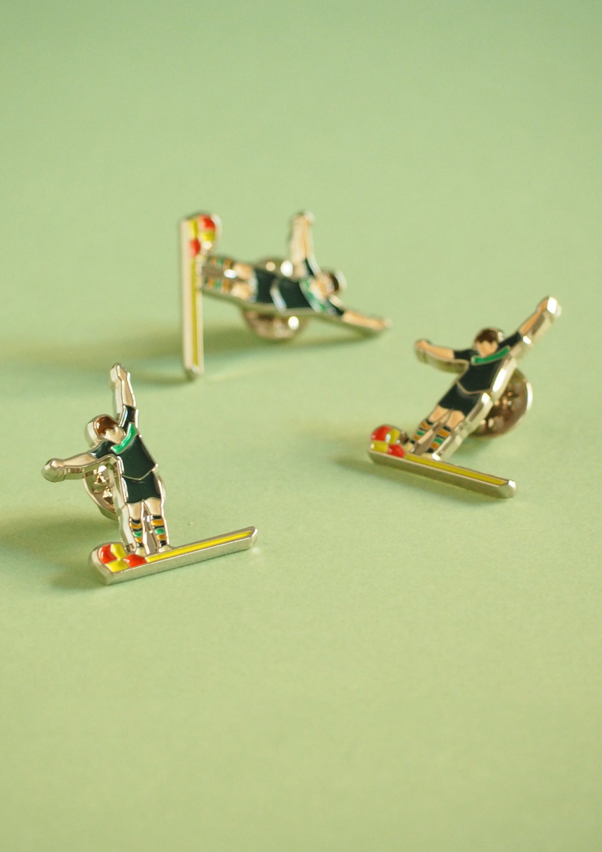 hands-of-god-specials-pin-3er-set-diego-27-mm image 1