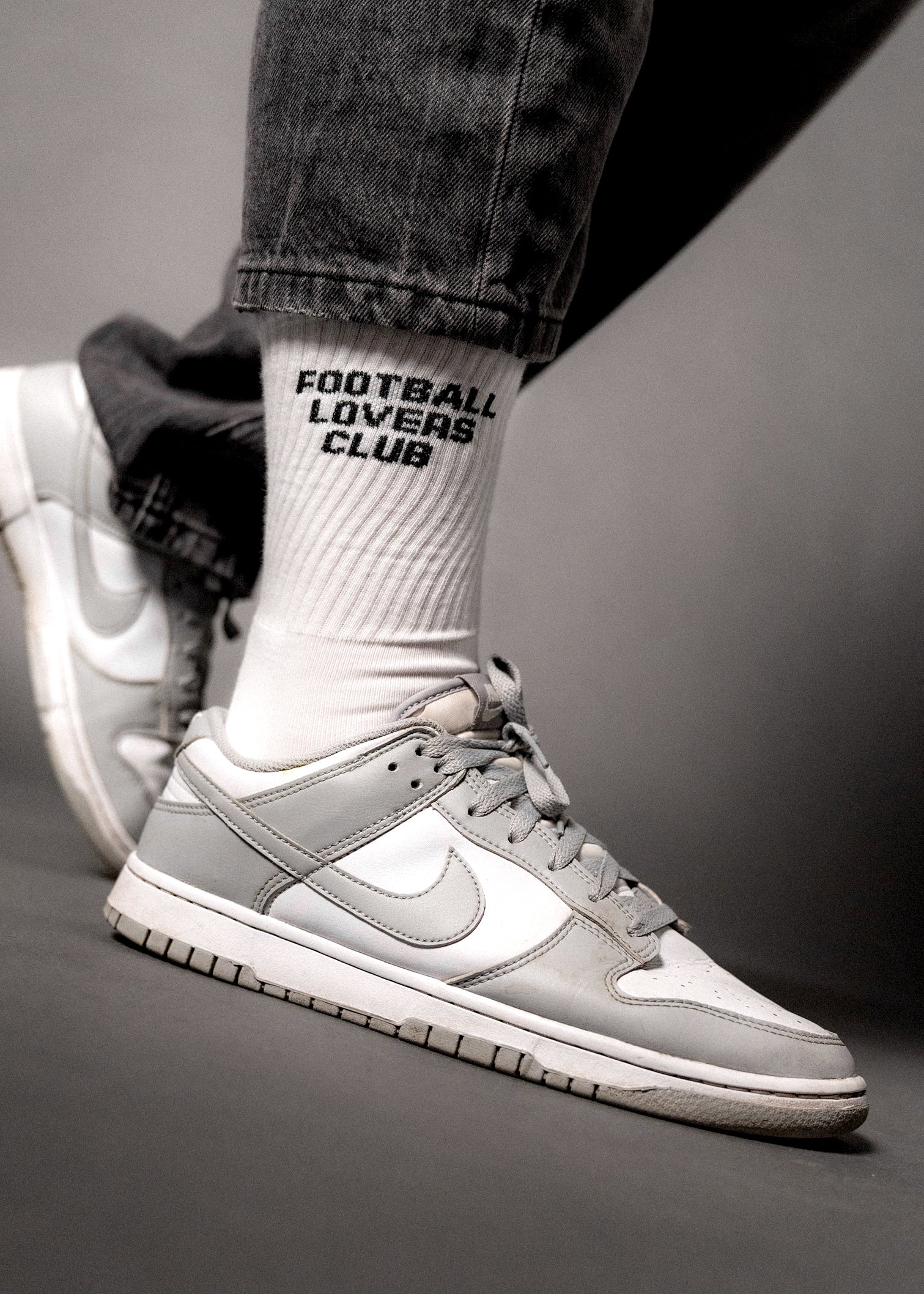 hands-of-god-specials-lovers-socken-wei-football-lovers image 2