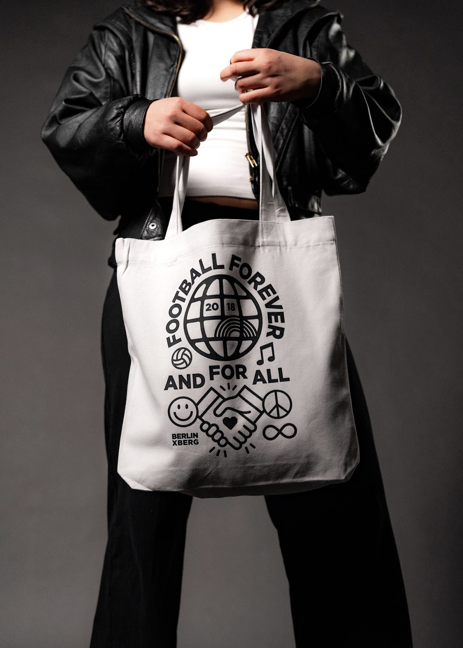 hands-of-god-forever-jutebeutel-wei-football-tote-bag image 4