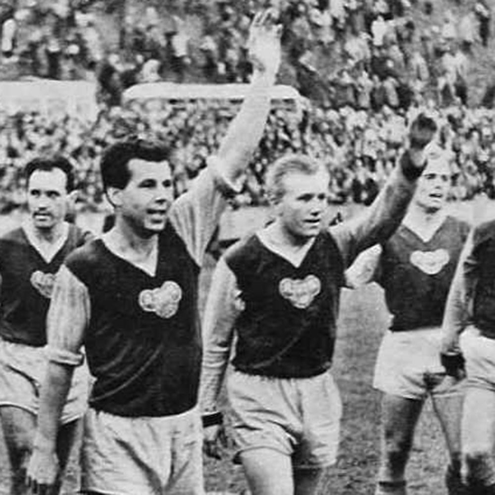 copa-classic-dukla-prag-60er-fu-balltrikot-rot-herren image 7