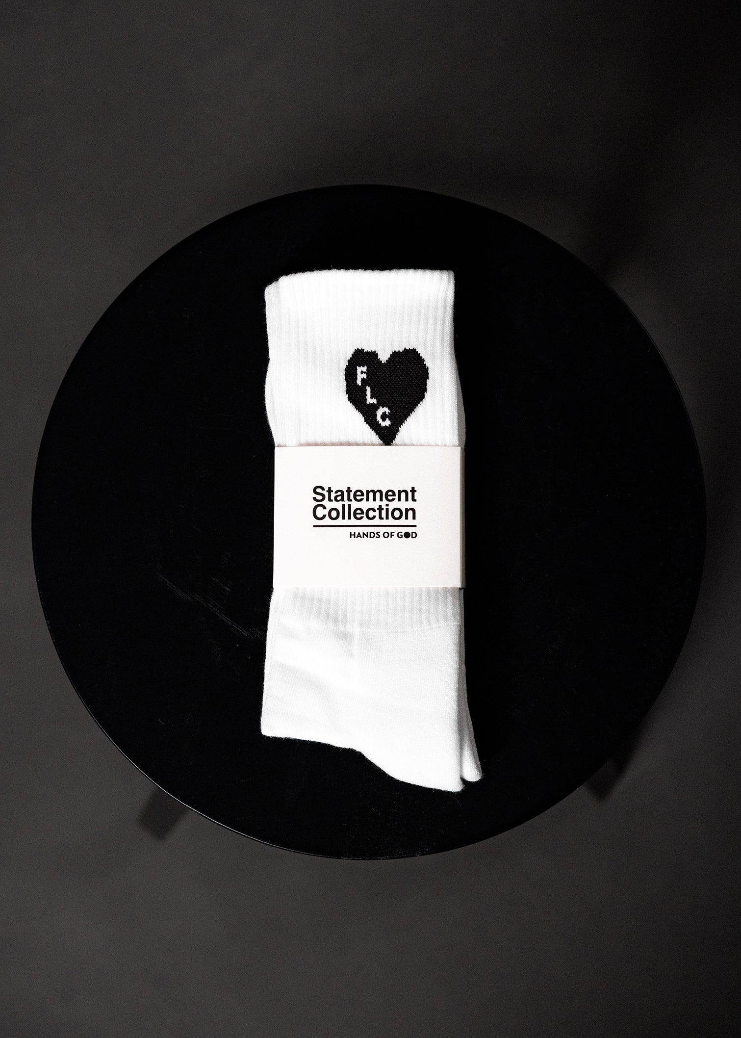 hands-of-god-specials-lovers-socken-wei-football-lovers image 3