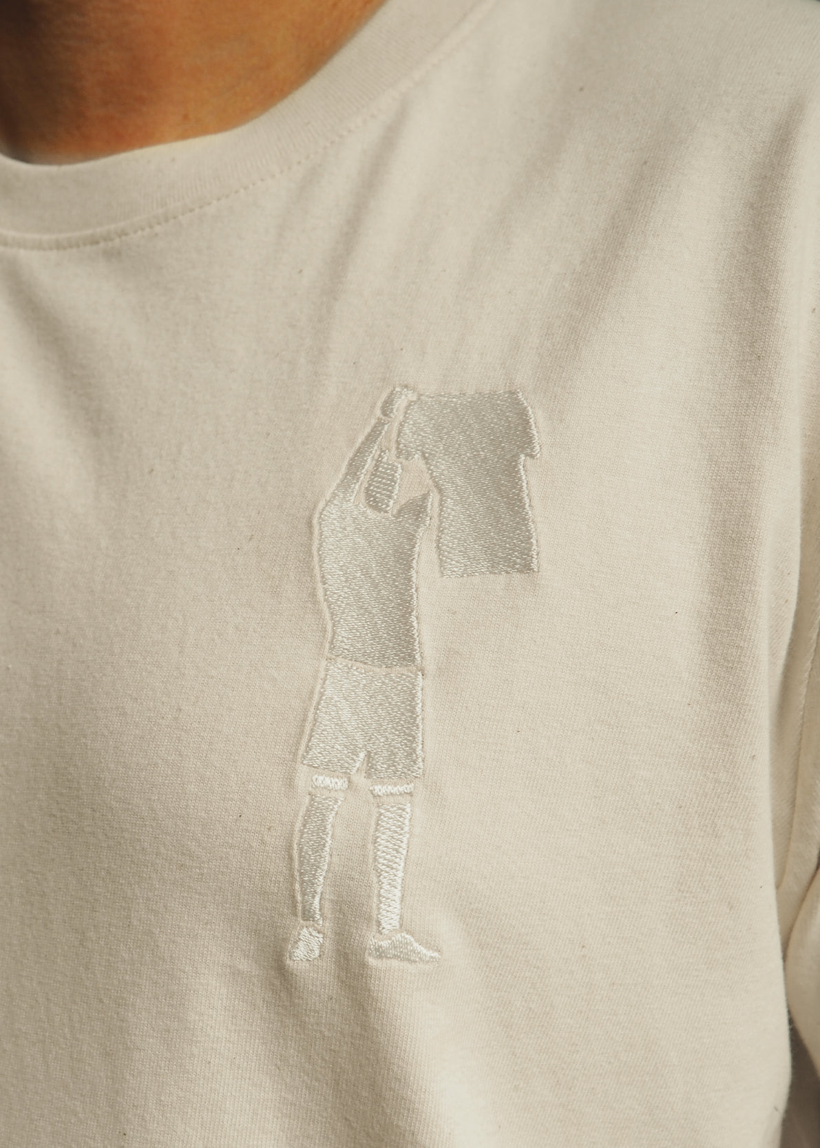 hands-of-god-apparel-bcn-reloaded-t-shirt-eintracht-creme-wei image 2