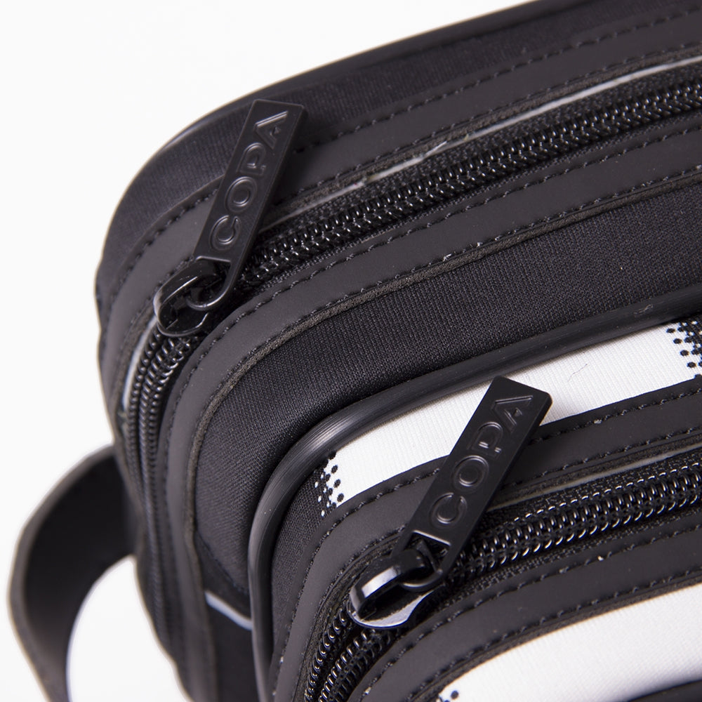 copa-classic-recycled-toiletry-bag-schwarz-wei-unikat image 3