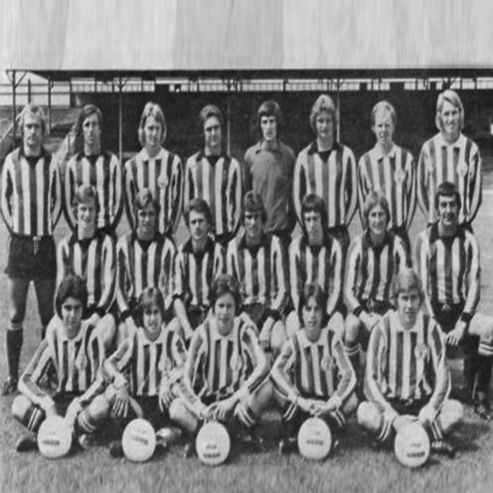 copa-brentford-fc-1974-75-retro-fu-balltrikot-rot-wei-herren image 8