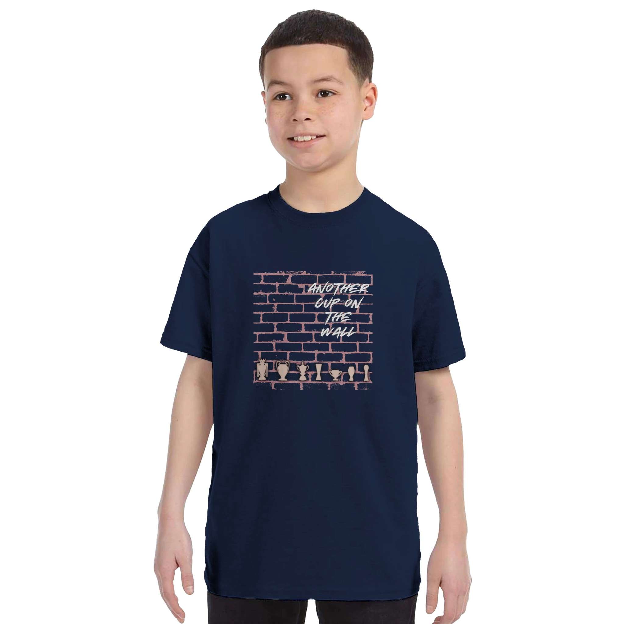 anfield-apparel-another-cup-on-the-wall-kinder-t-shirt-baumwolle image 4