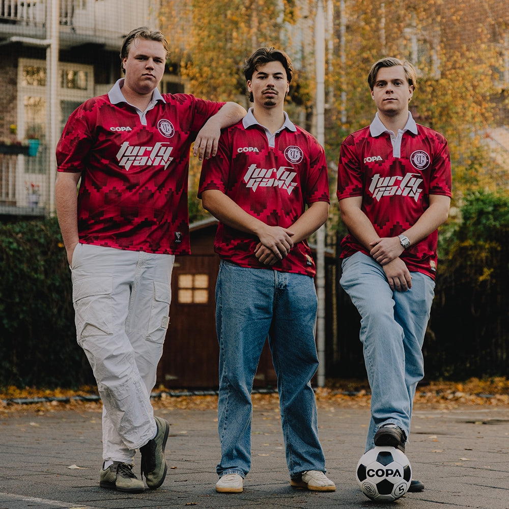 turfy-gang-x-copa-fu-balltrikot-rot-nummer-7 image 2
