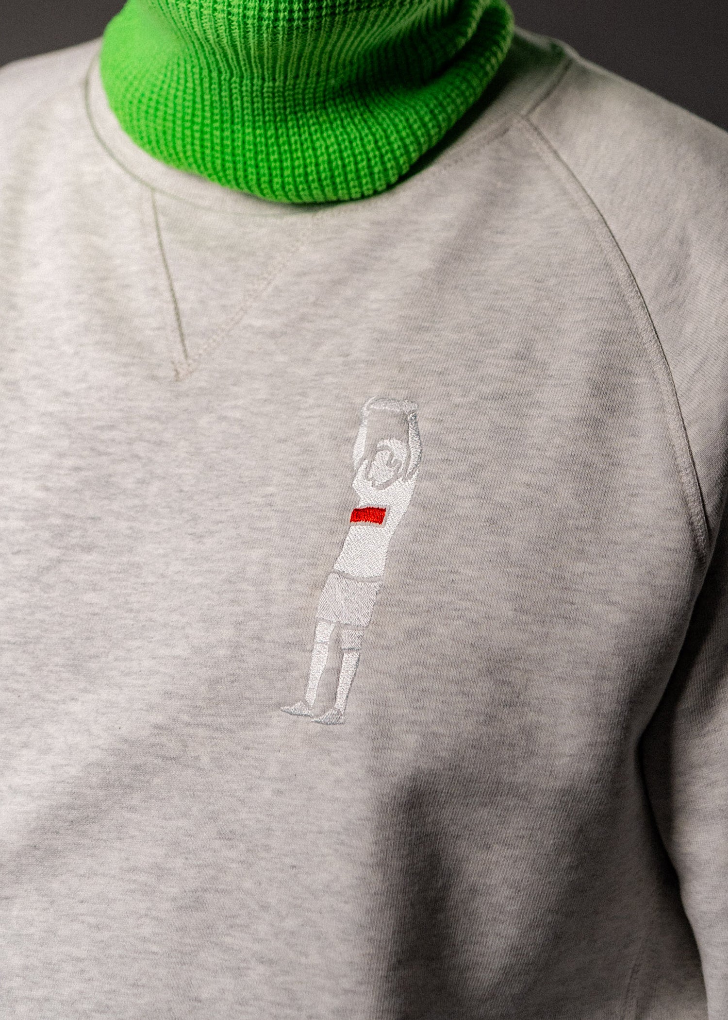 hands-of-god-apparel-legendo-crewneck-grau-bio-baumwolle image 2