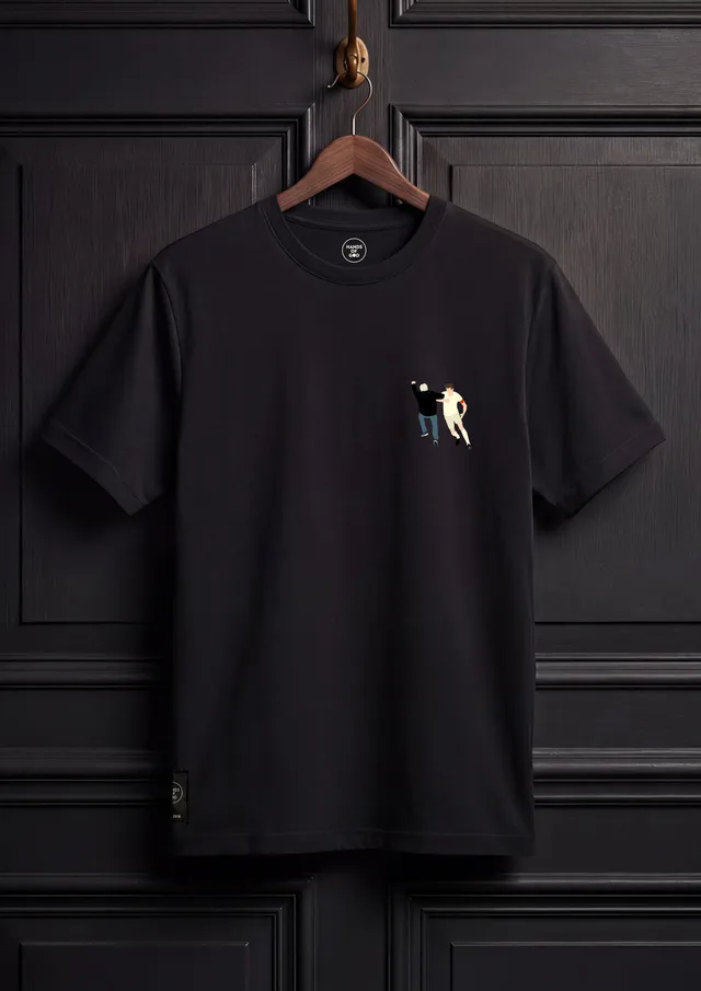 hands-of-god-apparel-body-check-shirt-l-relaxed-fit-brustdruck image 1