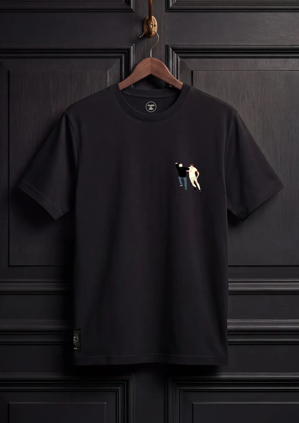 hands-of-god-apparel-body-check-shirt-l-relaxed-fit-brustdruck image 1