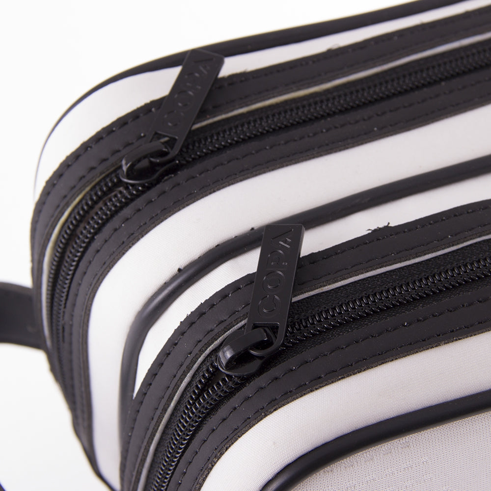 copa-classic-recycled-bags-toiletry-bag-kulturbeutel-wei image 3