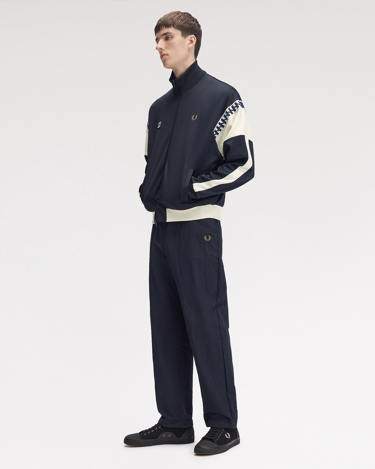 meyba-x-fred-perry-cut-n-sew-trainingsjacke-navy image 6