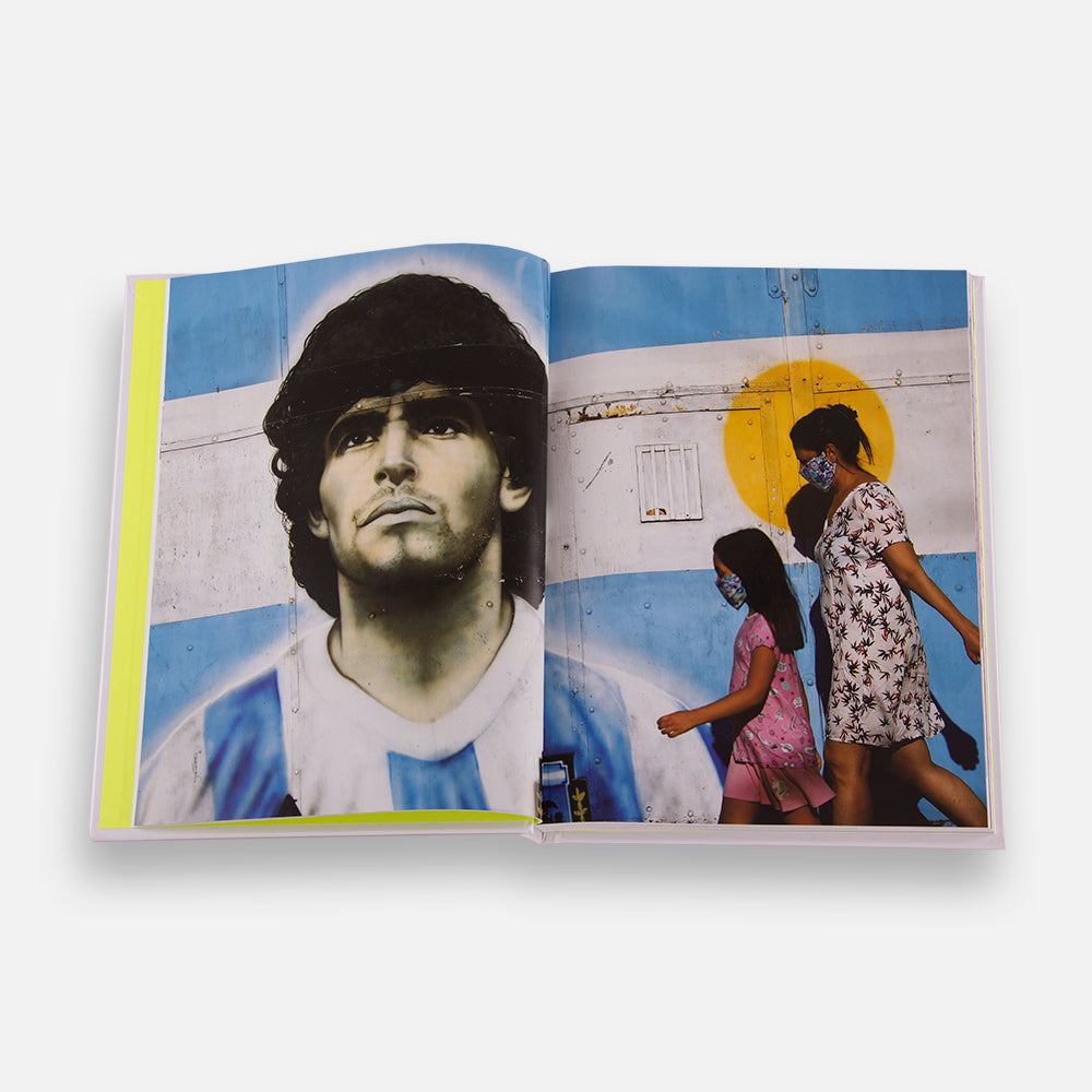copa-classic-books-football-murals-street-art-buch-mehrfarbig image 2